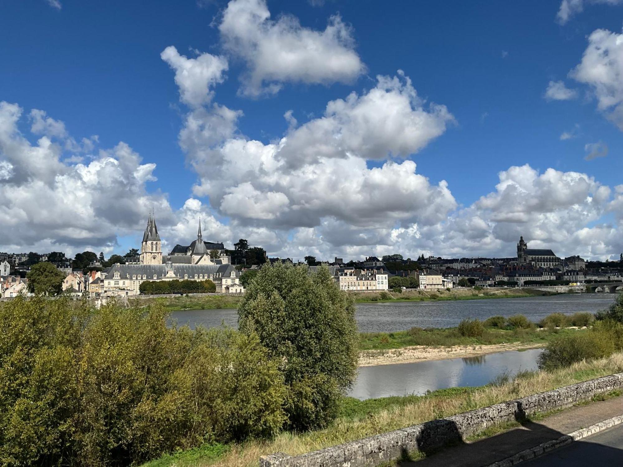 "Gite Le Relais Viennois" Vue Sur Loire & Linge Inclus Blois Bagian luar foto